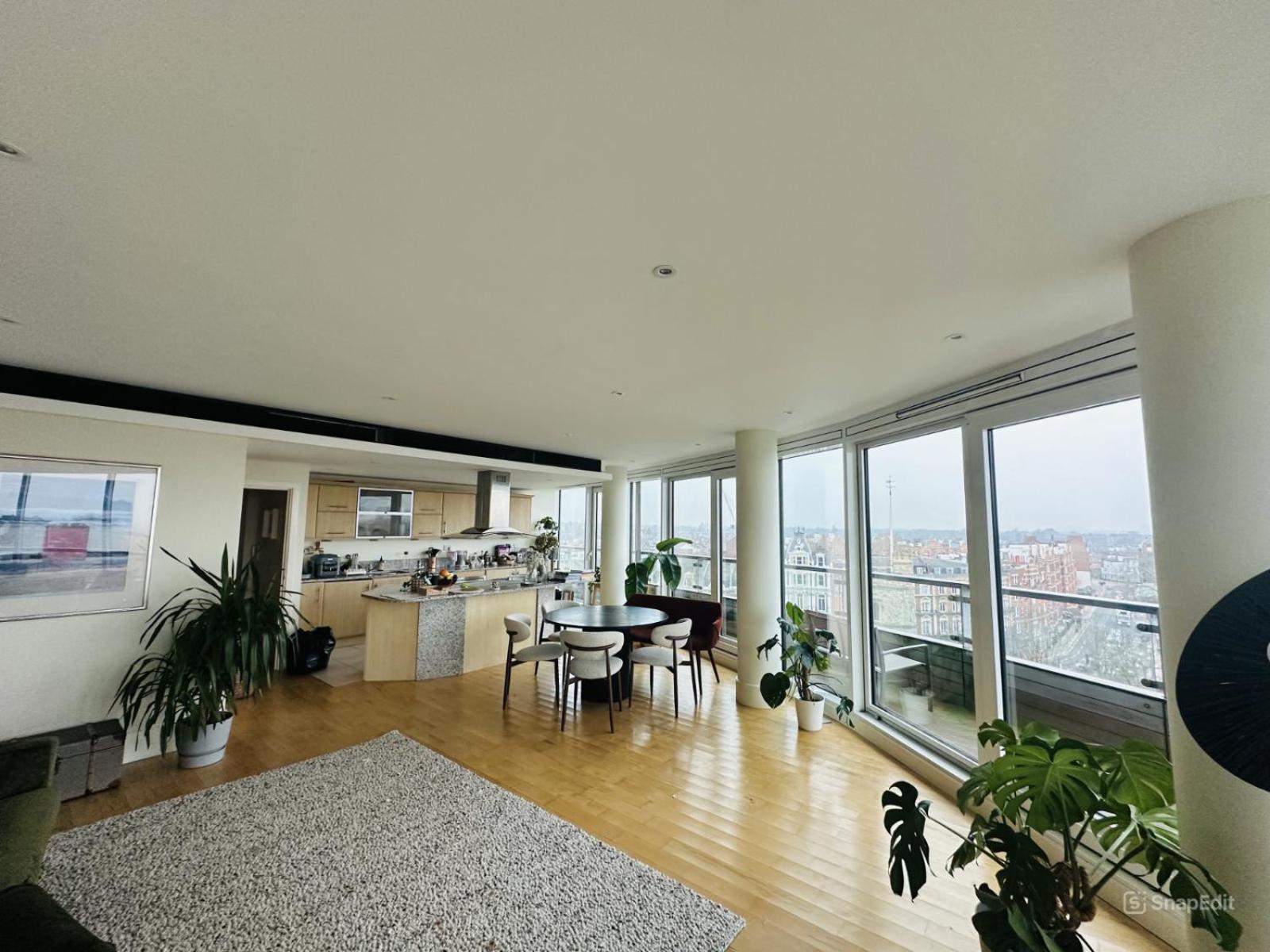 2-bed Penthouse With Unique River Views - Located In London's Iconic Building Appartamento Londra